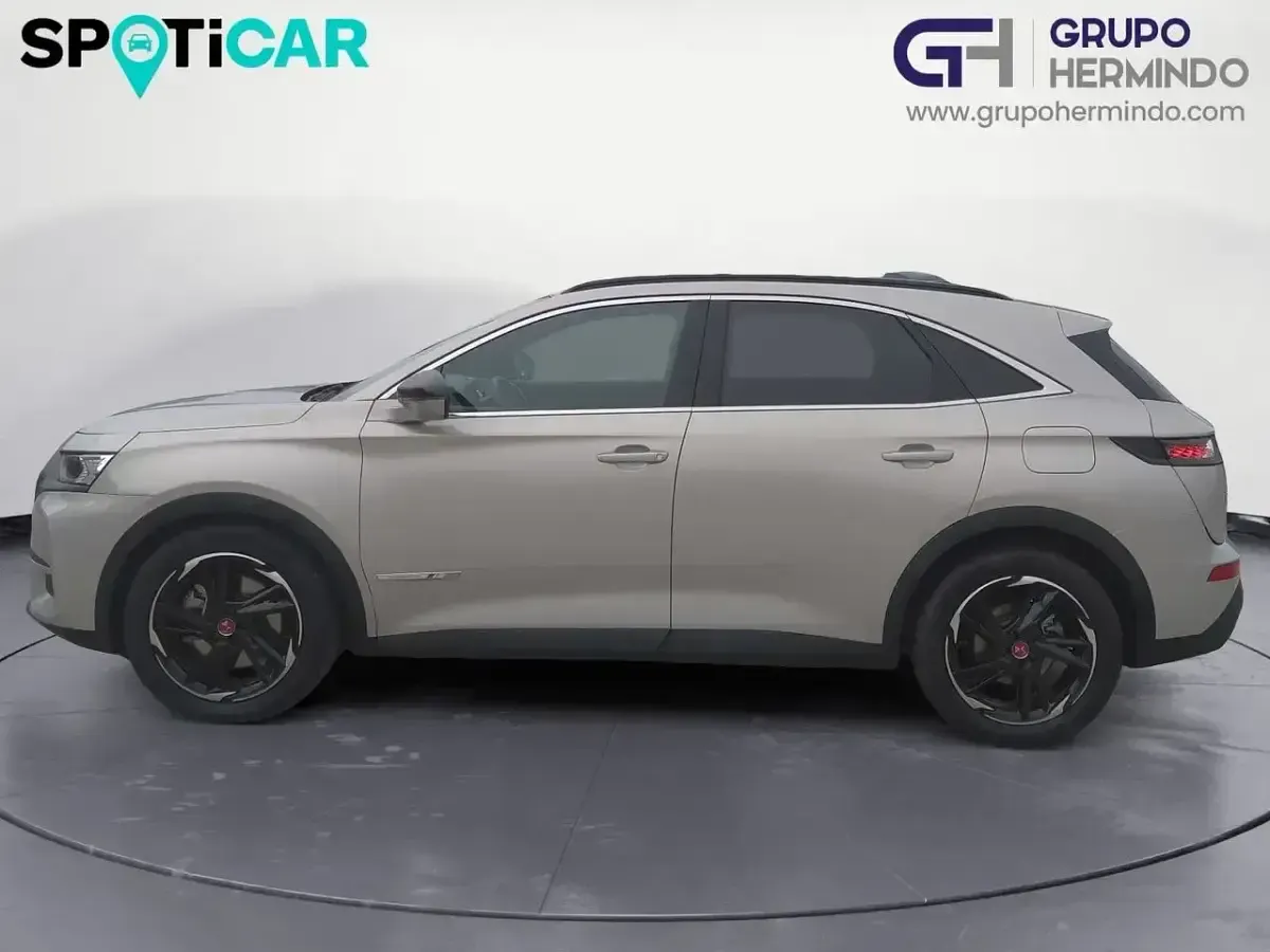 Usado DS Automobiles DS7 Crossback Performance 225 CV (165 kW) 2021 Gris / plata SUV
