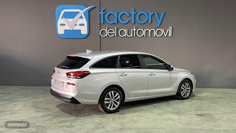 Usado Hyundai i30 GO! 116 CV (85 kW) 2019 Gris Familiar