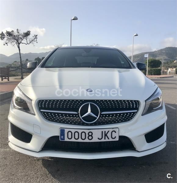 Blanco Usado 2016 Mercedes CLA200 AMG line Berlina | 28.000 € - Imagen 1/4