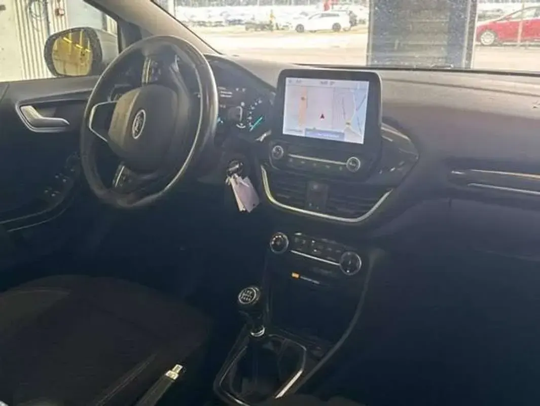 Usado Ford Puma Titanium 125 CV (91 kW) 2024 Gris SUV