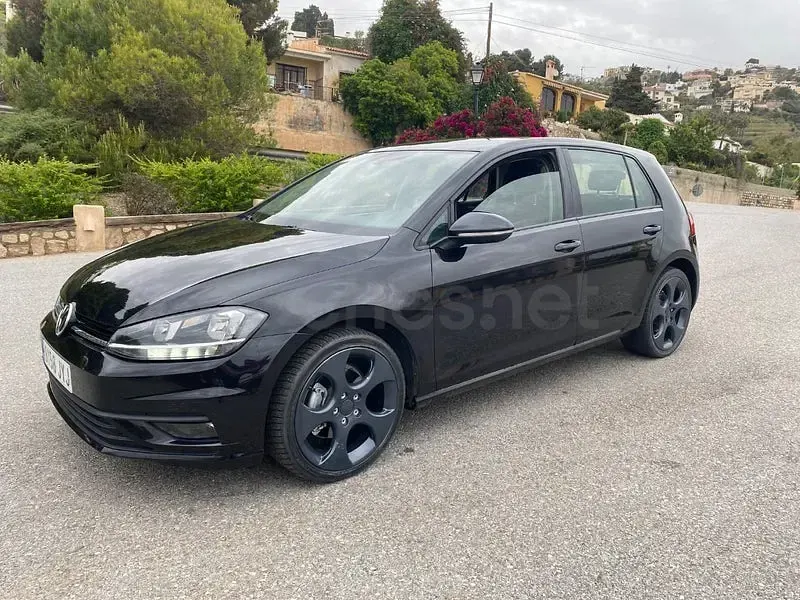 Usado VW Golf VII Advance 115 CV (84 kW) 2017 Negro Berlina