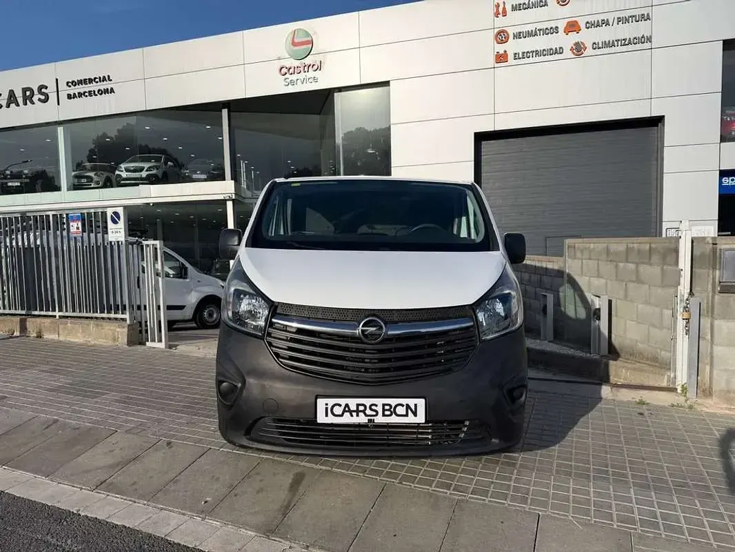 Usado Opel Vivaro Expression 95 CV (69 kW) 2017 Blanco Monovolumen