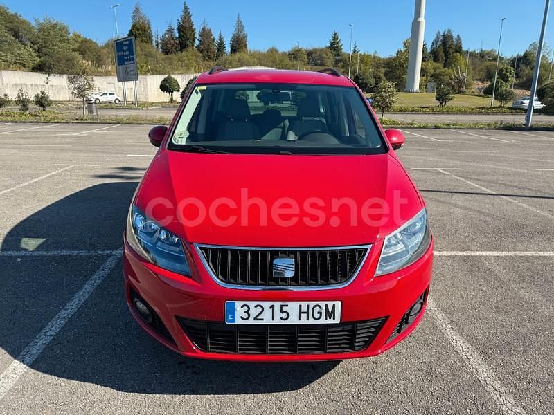 Usado Seat Alhambra Ecomotive 140 CV (102 kW) 2011 Rojo Monovolumen