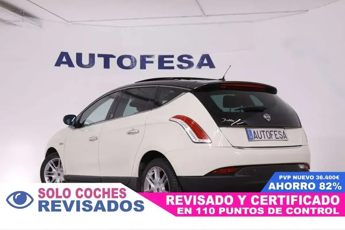Usado Lancia Delta 120 CV (88 kW) 2010 Blanco Utilitario