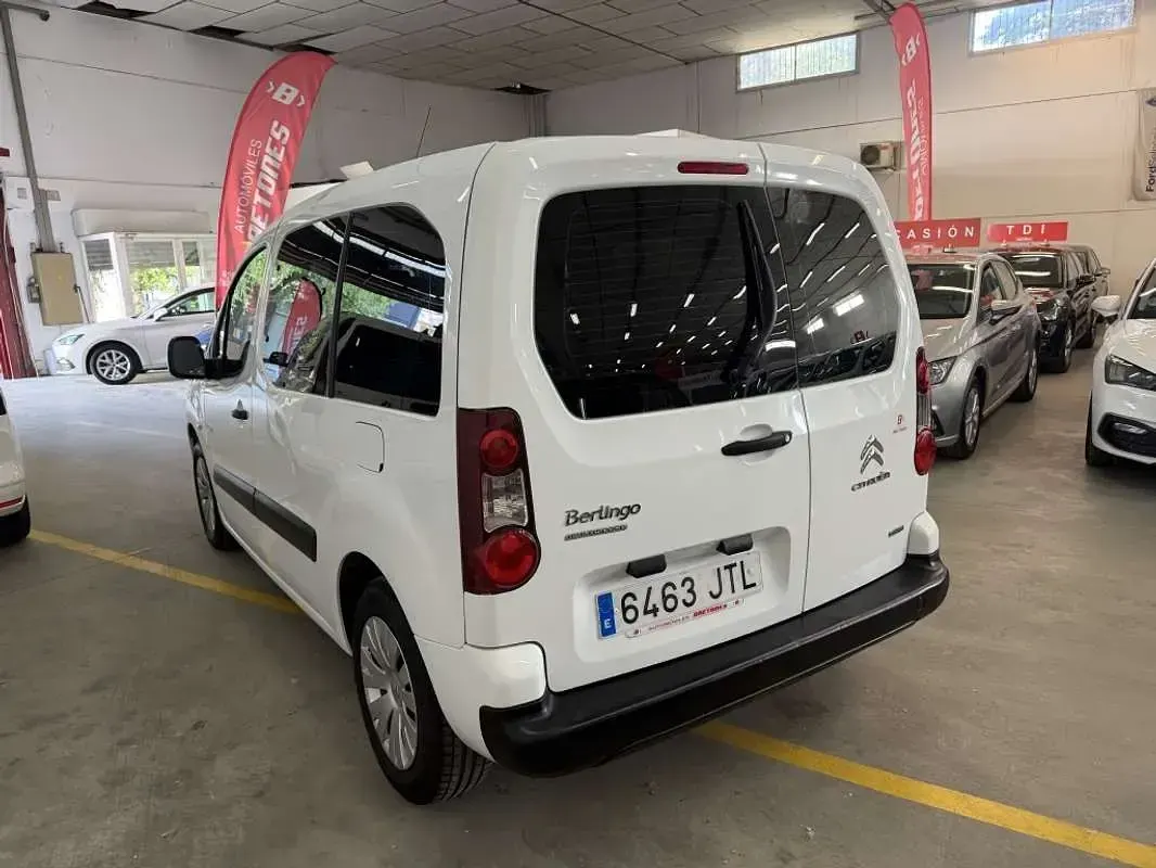 Usado Citroën Berlingo Feel 99 CV (72 kW) 2016 Blanco Monovolumen