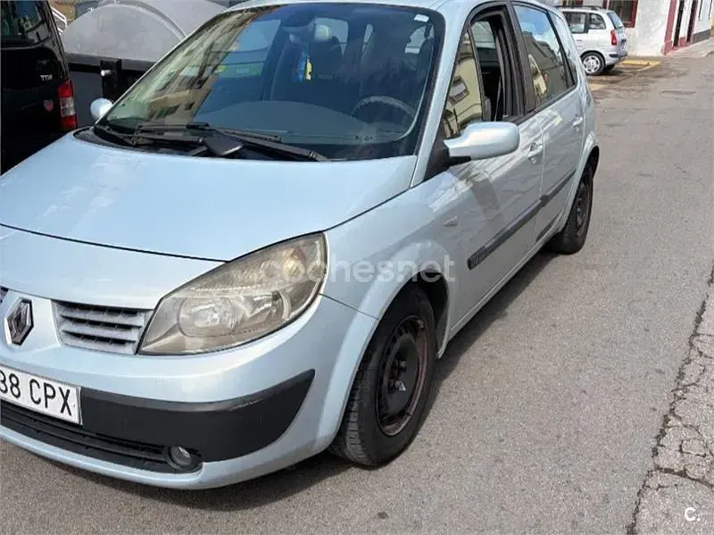 Usado Renault Scénic Authentique 115 CV (84 kW) 2003 Gris / plata Monovolumen