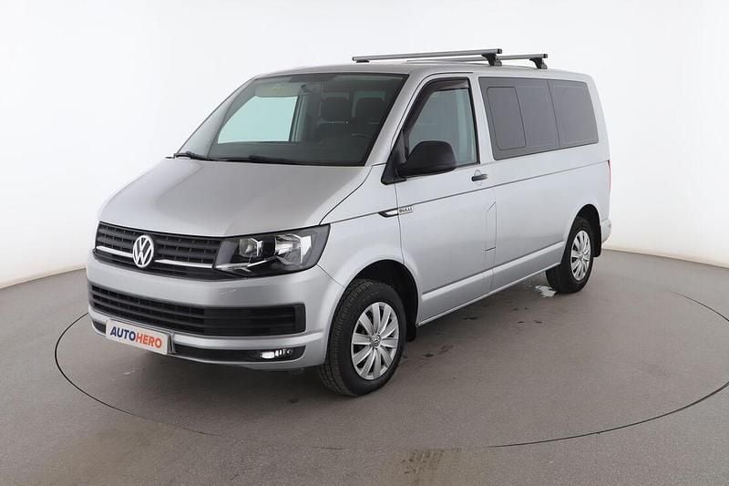 Gris Usado 2017 VW Caravelle Trendline Monovolumen | 25.199 € (Super precio) - Imagen 1/3