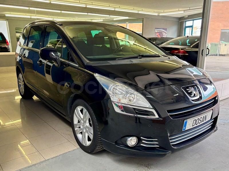Usado Peugeot 5008 Sport 150 CV (110 kW) 2011 Negro Monovolumen