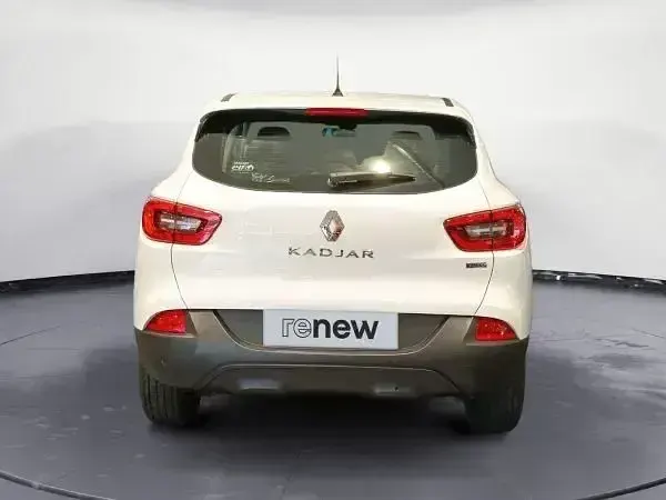 Usado Renault Kadjar Zen 130 CV (95 kW) 2019 Blanco SUV