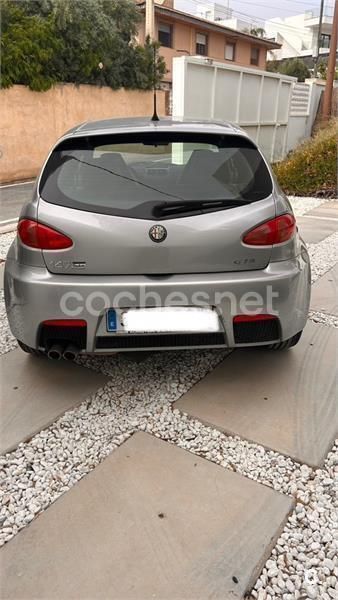 Gris / plata Usado 2004 Alfa Romeo 147 GTA Utilitario | 19.000 € - Imagen 1/4