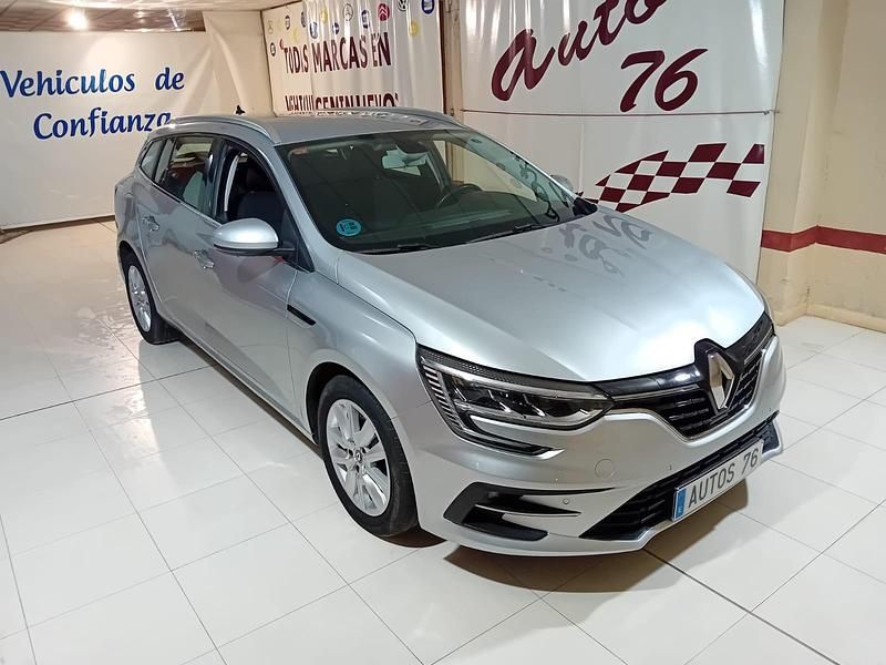Usado Renault Mégane IV Business 115 CV (84 kW) 2021 Gris