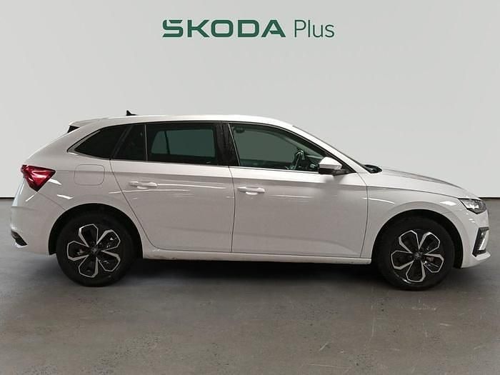 Usado Skoda Scala Selection 150 CV (110 kW) 2025 Blanco Utilitario