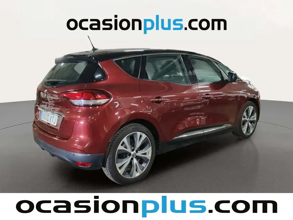 Usado Renault Scénic Zen 140 CV (102 kW) 2019 Rojo Monovolumen