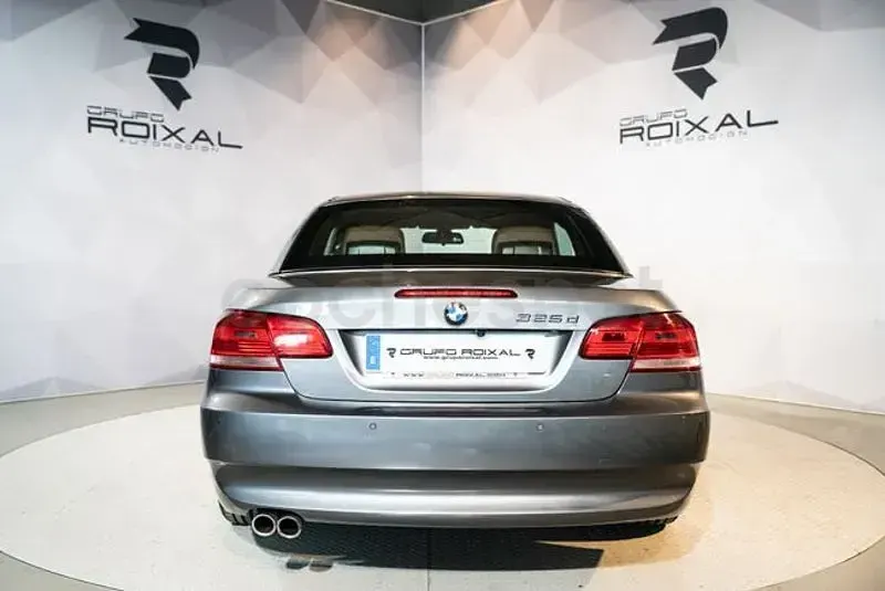 Usado BMW 325 Cabriolet Comfort Edition 197 CV (144 kW) 2008 Gris / plata Descapotable