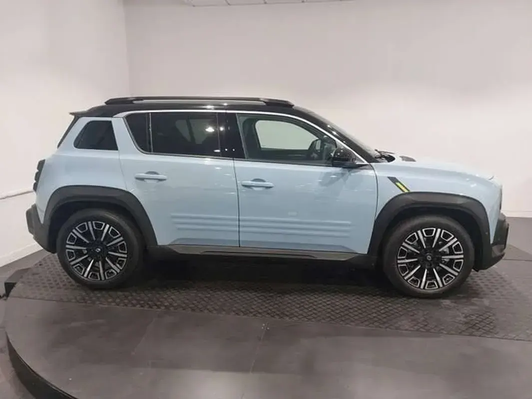 Usado Renault 4 E-Tech 110 kW (150 CV) 2025 Azul SUV