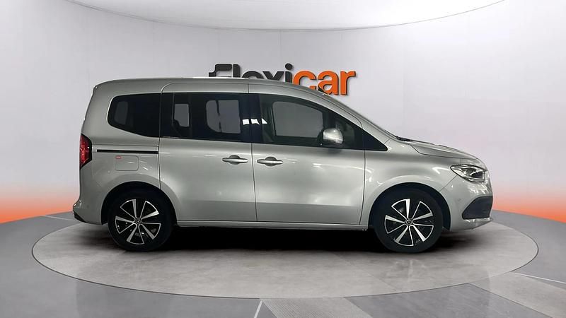 Usado Mercedes T180 116 CV (85 kW) 2023 Gris Monovolumen