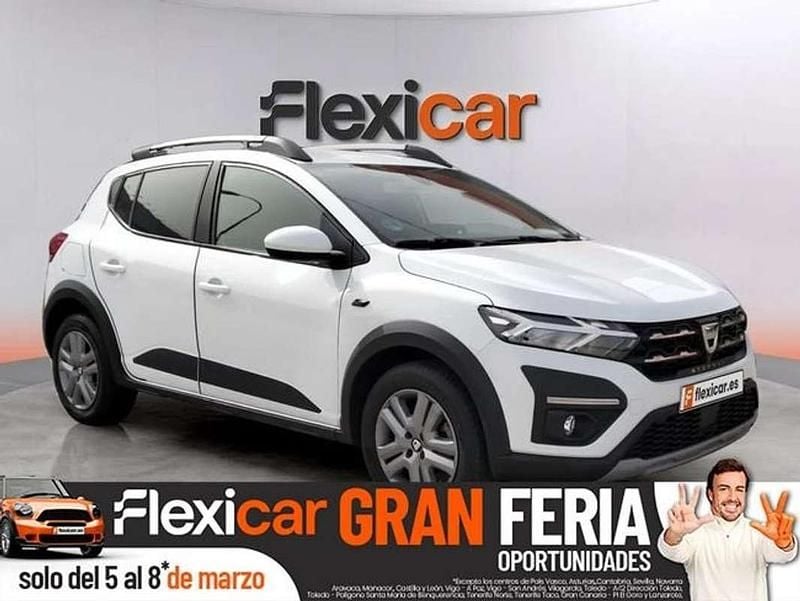 Usado Dacia Sandero Essentiel 75 CV (55 kW) 2021 Blanco Utilitario
