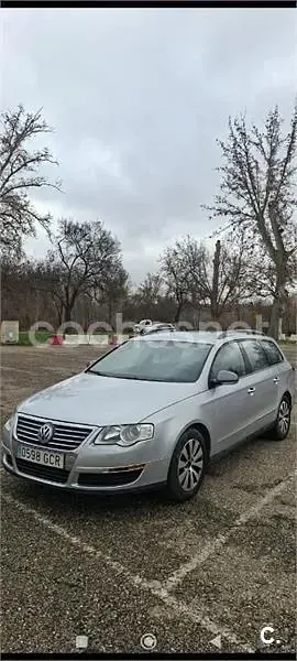 Usado VW Passat 105 CV (77 kW) 2008 Gris / plata Familiar