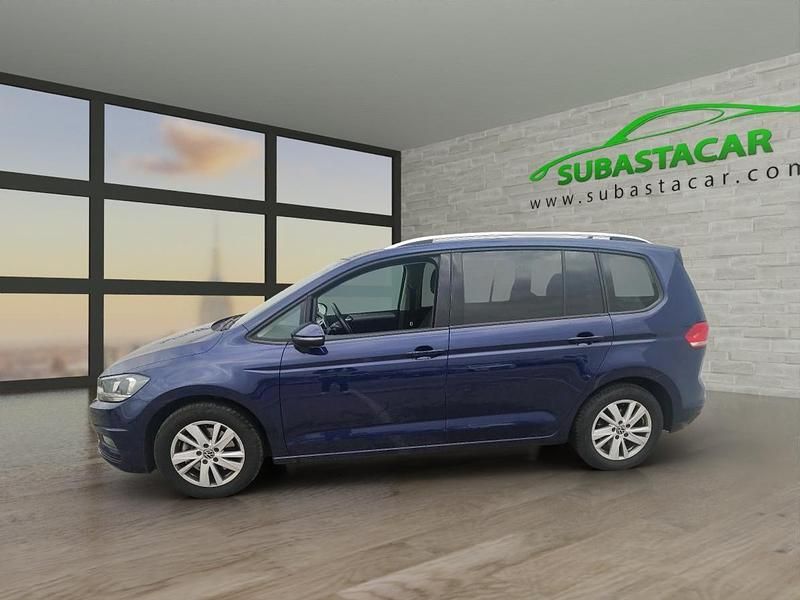 Azul metalizado Usado 2022 VW Touran Advance Monovolumen | 22.150 € (Precio justo) - Imagen 1/4