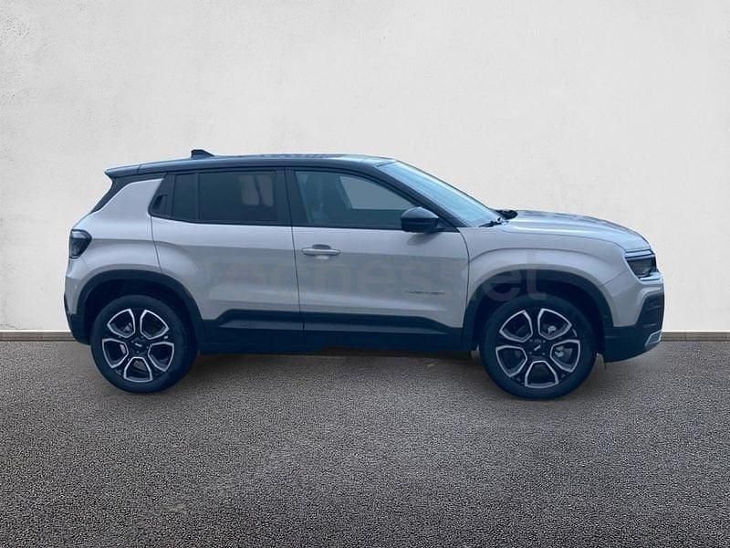 Nuevo Jeep Avenger 100 CV (73 kW) 2025 Beige SUV