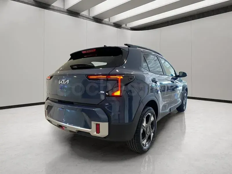 Usado Kia Stonic 115 CV (84 kW) 2025 Azul SUV
