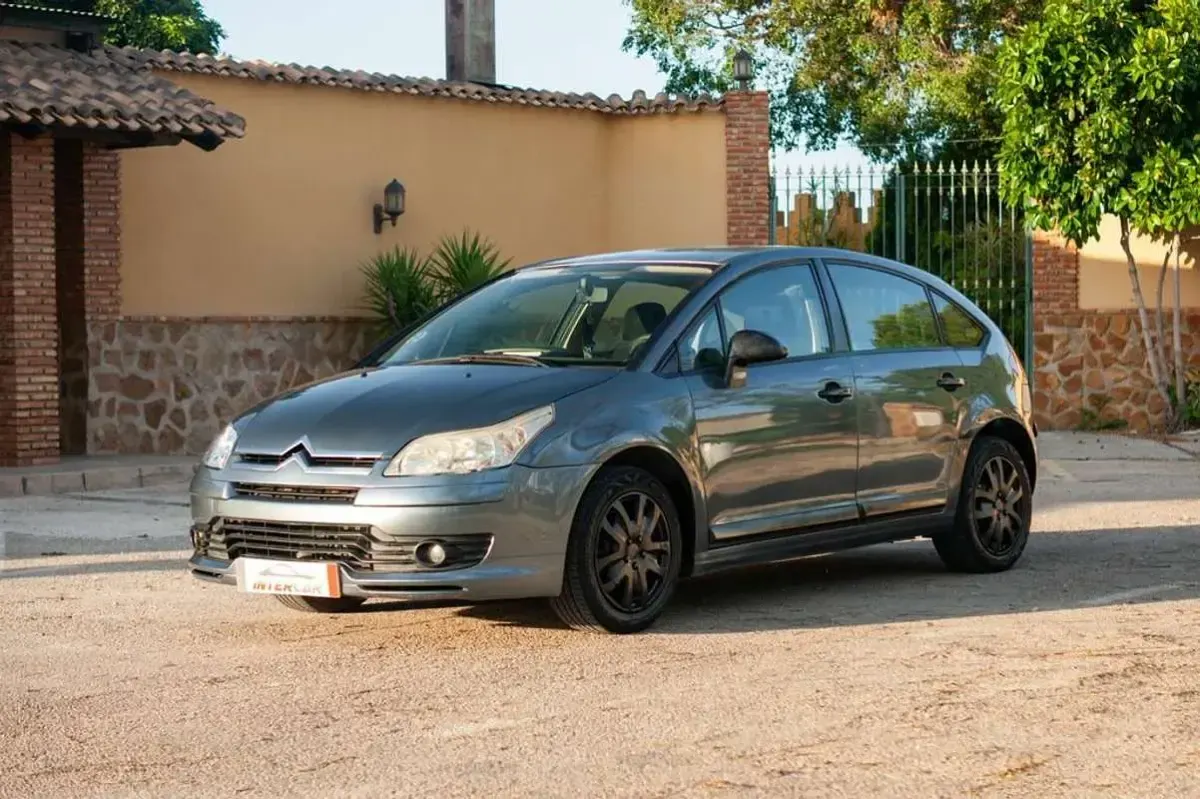 Usado Citroën C4 92 CV (67 kW) 2008 Gris Utilitario