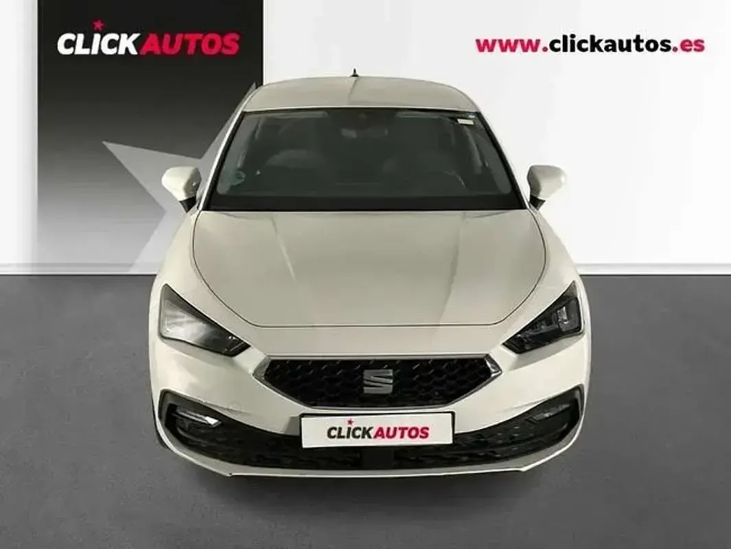 Używany Seat Leon Style 110 KM (80 kW) 2024 Biały Hatchback