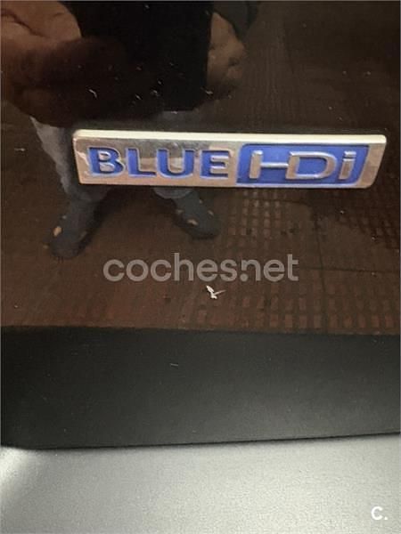 Usado Citroën Berlingo Live 100 CV (73 kW) 2016 Negro Monovolumen