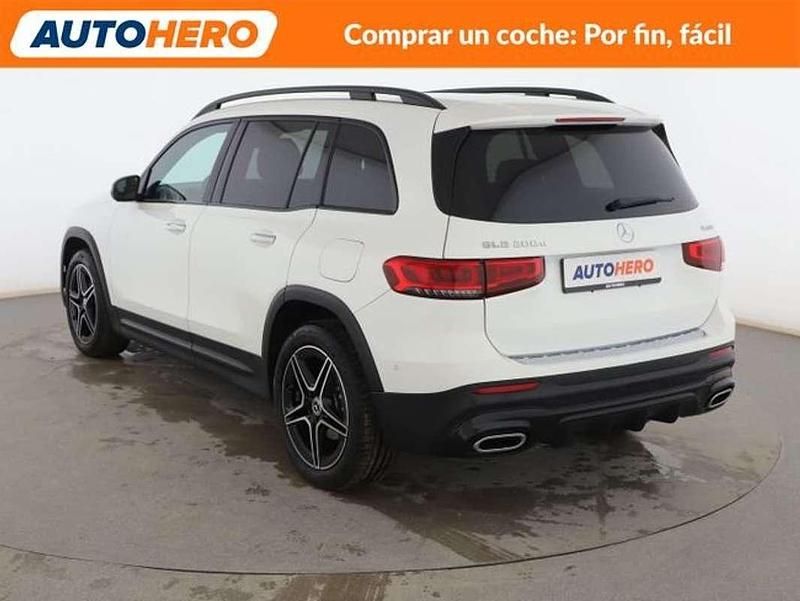 Usado Mercedes GLB200 AMG line 150 CV (110 kW) 2023 Blanco SUV