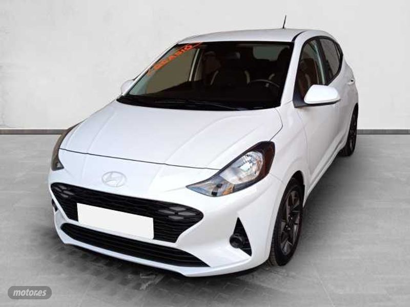 Atlas white Usado 2024 Hyundai i10 Utilitario | 15.490 € (Precio justo) - Imagen 1/4