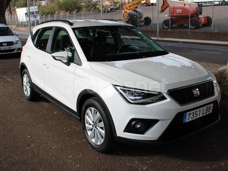 Usado Seat Arona Ecomotive 115 CV (84 kW) 2019 Blanco SUV