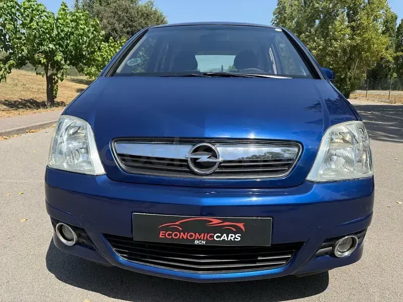 Usado Opel Meriva Cosmo 105 CV (77 kW) 2006 Azul Monovolumen