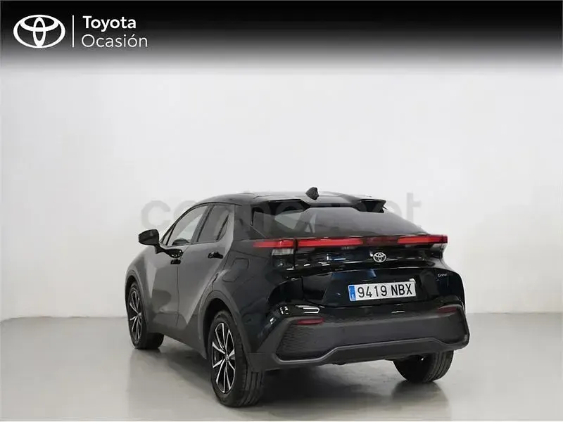 Usado Toyota C-HR Advance 140 CV (102 kW) 2025 Negro SUV