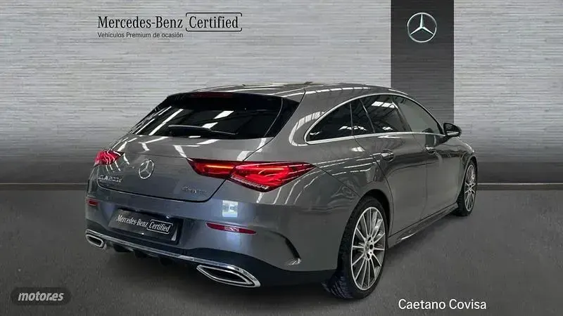 Usado Mercedes CLA200 AMG line 150 CV (110 kW) 2021 Gris / plateado Coupe