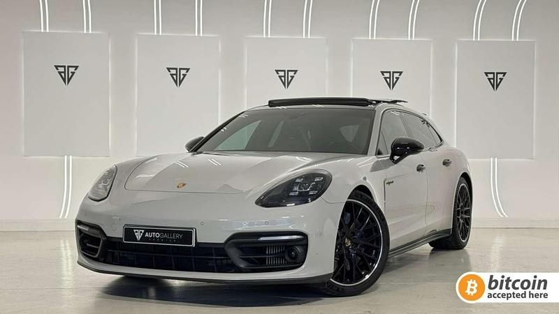 Usado Porsche Panamera Sport Turismo 560 CV (411 kW) 2021 Gris Familiar