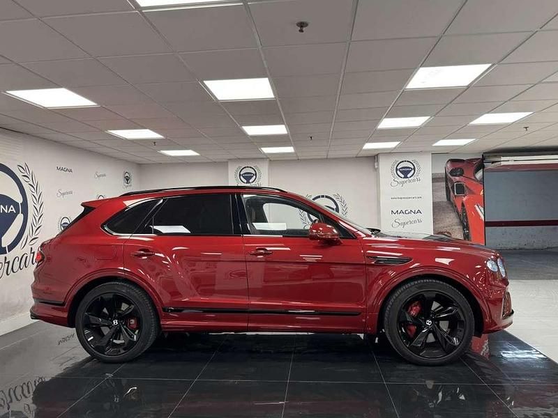Usado Bentley Bentayga 449 CV (330 kW) 2023 Rojo SUV