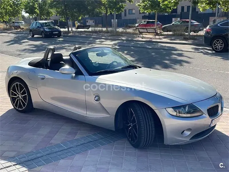 Usado BMW Z4 170 CV (125 kW) 2006 Gris / plata Descapotable