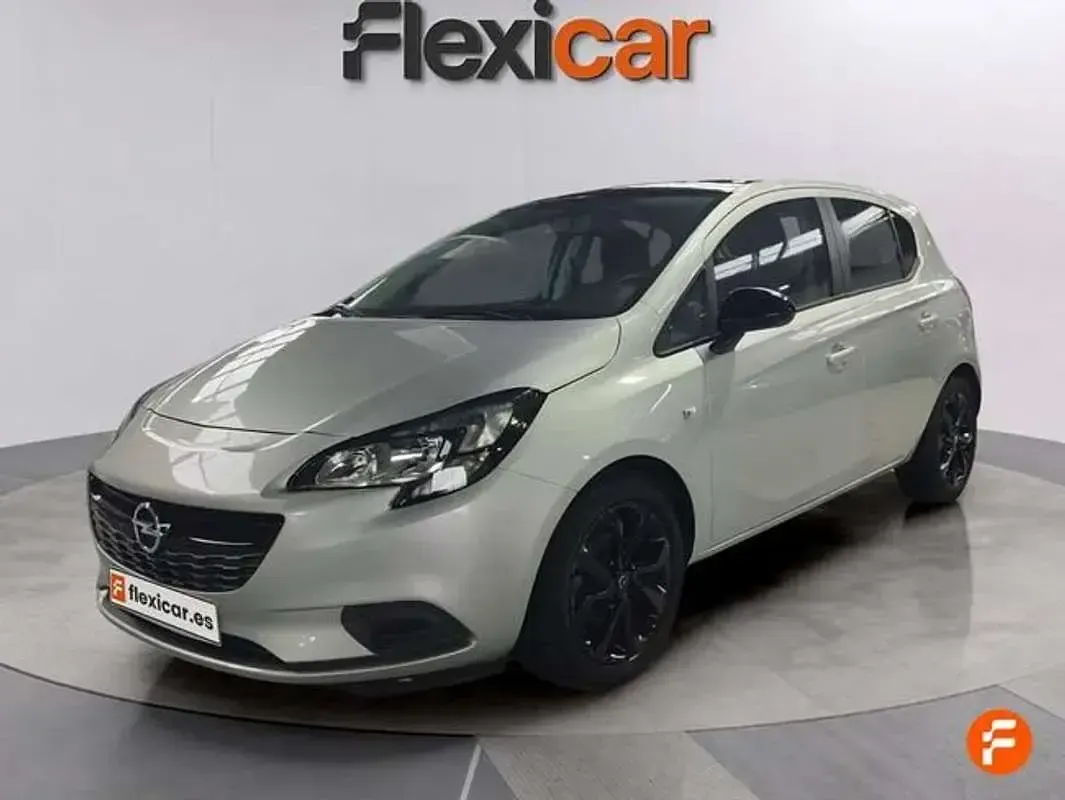 Usado Opel Corsa Selective 90 CV (66 kW) 2018 Gris Utilitario
