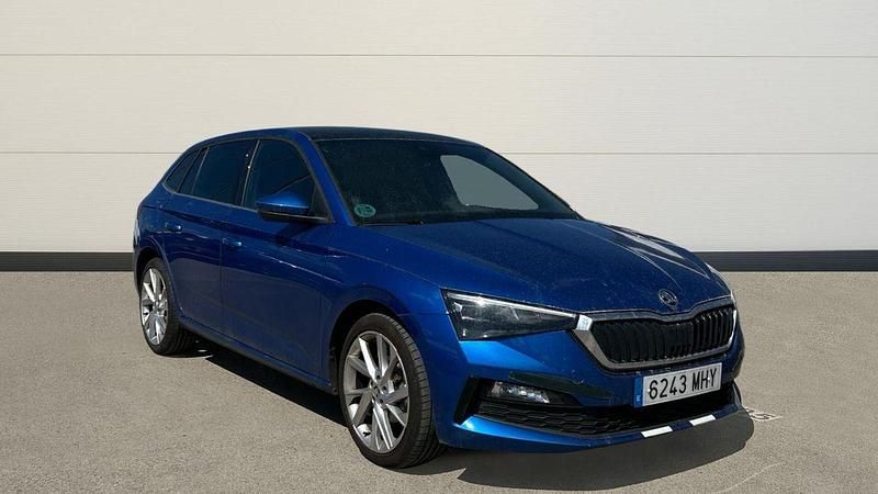 Usado Skoda Scala Sport 150 CV (110 kW) 2023 Azul Utilitario