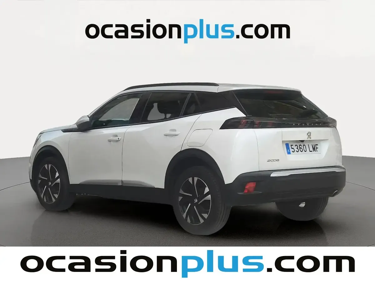 Usado Peugeot 2008 Allure 131 CV (96 kW) 2021 Blanco SUV