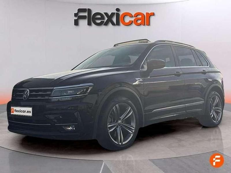 Usado VW Tiguan Sportline 190 CV (139 kW) 2020 Negro SUV
