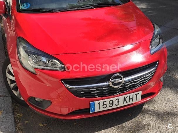 Usado Opel Corsa Selective 90 CV (66 kW) 2018 Rojo Utilitario
