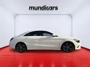 Usado Mercedes CLA180 136 CV (100 kW) 2018 Blanco Coupe