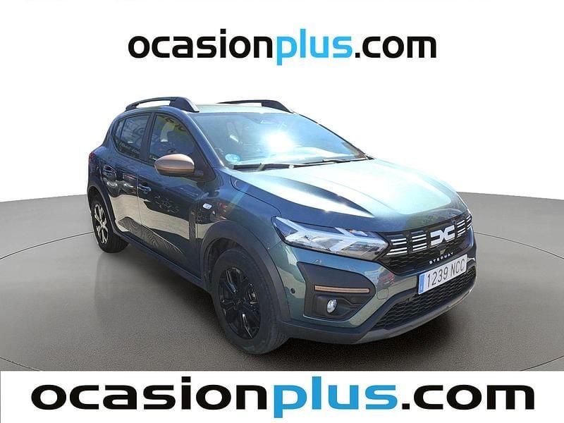 Usado Dacia Sandero Extreme 101 HP (74 kW) 2025 Verde SUV