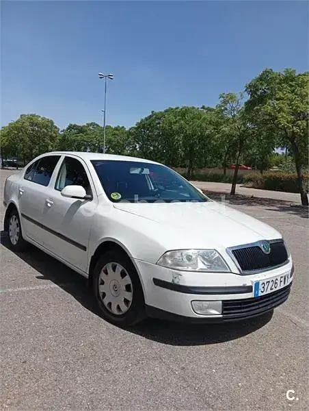 Usado Skoda Octavia Active 105 CV (77 kW) 2007 Blanco Berlina