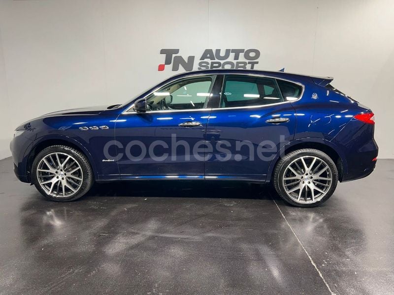 Usado Maserati Levante 430 CV (316 kW) 2019 Azul SUV