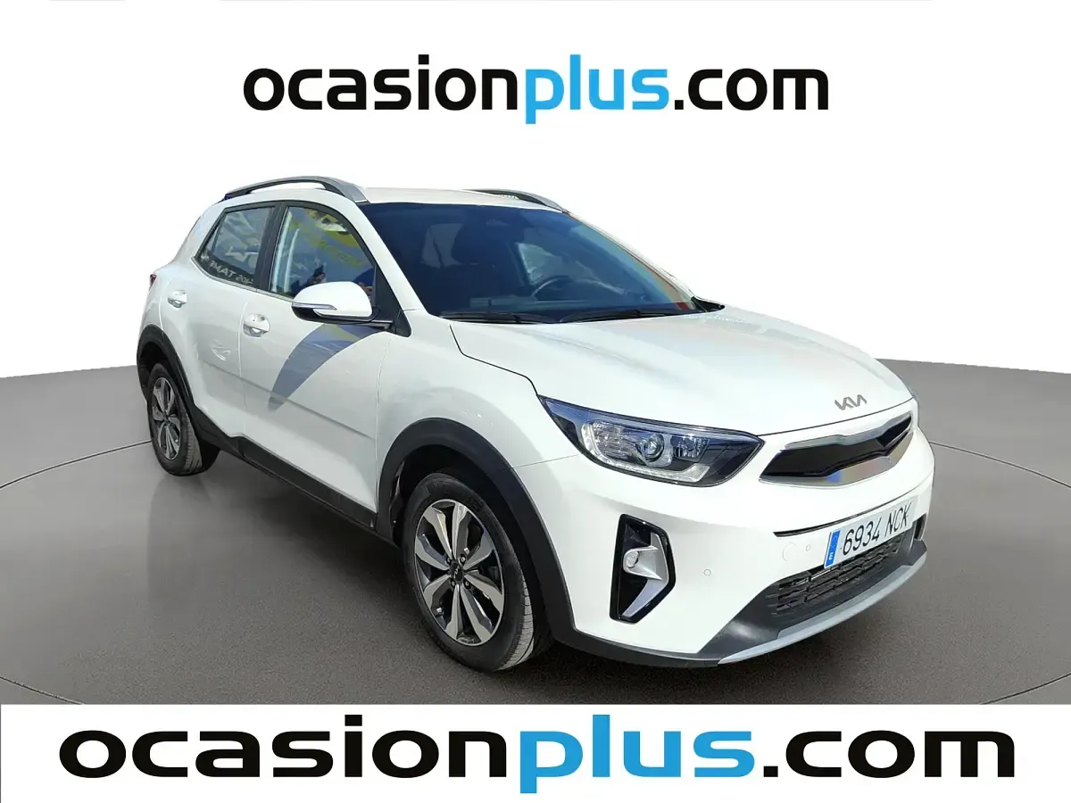 Usado Kia Stonic 101 CV (74 kW) 2025 Blanco SUV
