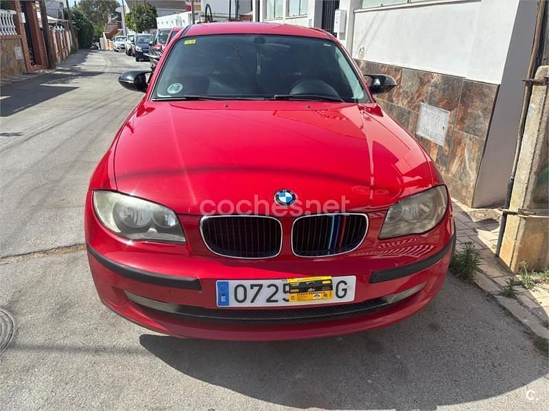 Rojo Usado 2008 BMW 118 Utilitario | 4000 € (Super precio) - Imagen 1/4