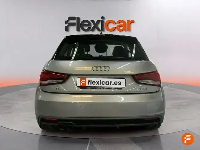 Usado Audi A1 Sportback Design 125 CV (91 kW) 2018 Gris Utilitario