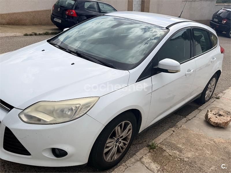 Usado Ford Focus Titanium 115 CV (84 kW) 2011 Blanco Berlina